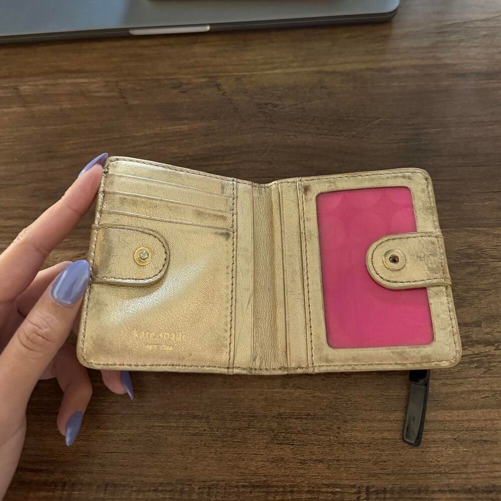 Kate Spade Wallet - Picture 2 of 4